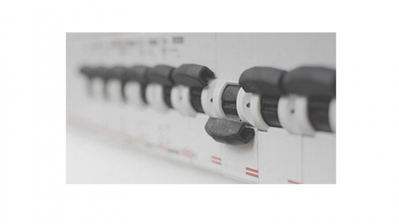 تاثیر نوسانات ولتاژ بر لوازم خانگی شما